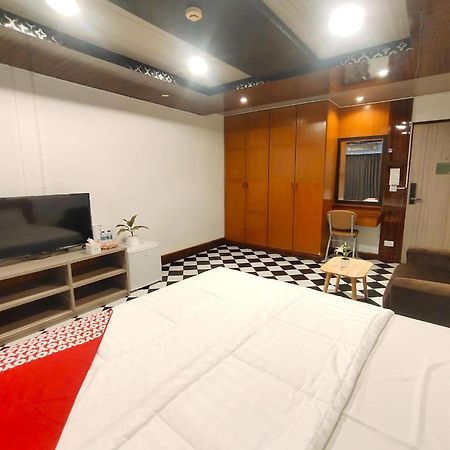 Oyo 75446 Travis Inthamara 49 Hotel Bangkok Luaran gambar