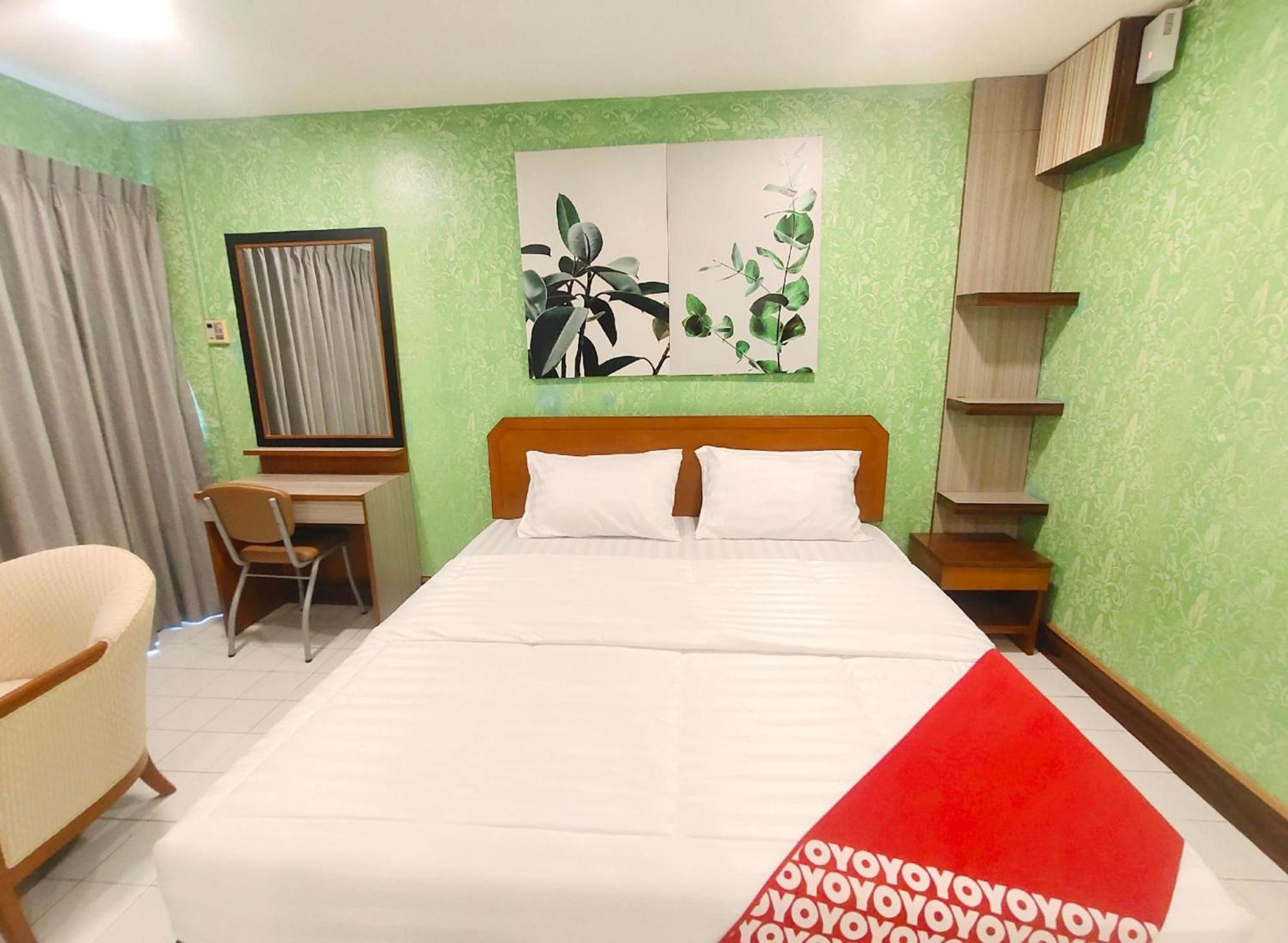 Oyo 75446 Travis Inthamara 49 Hotel Bangkok Luaran gambar