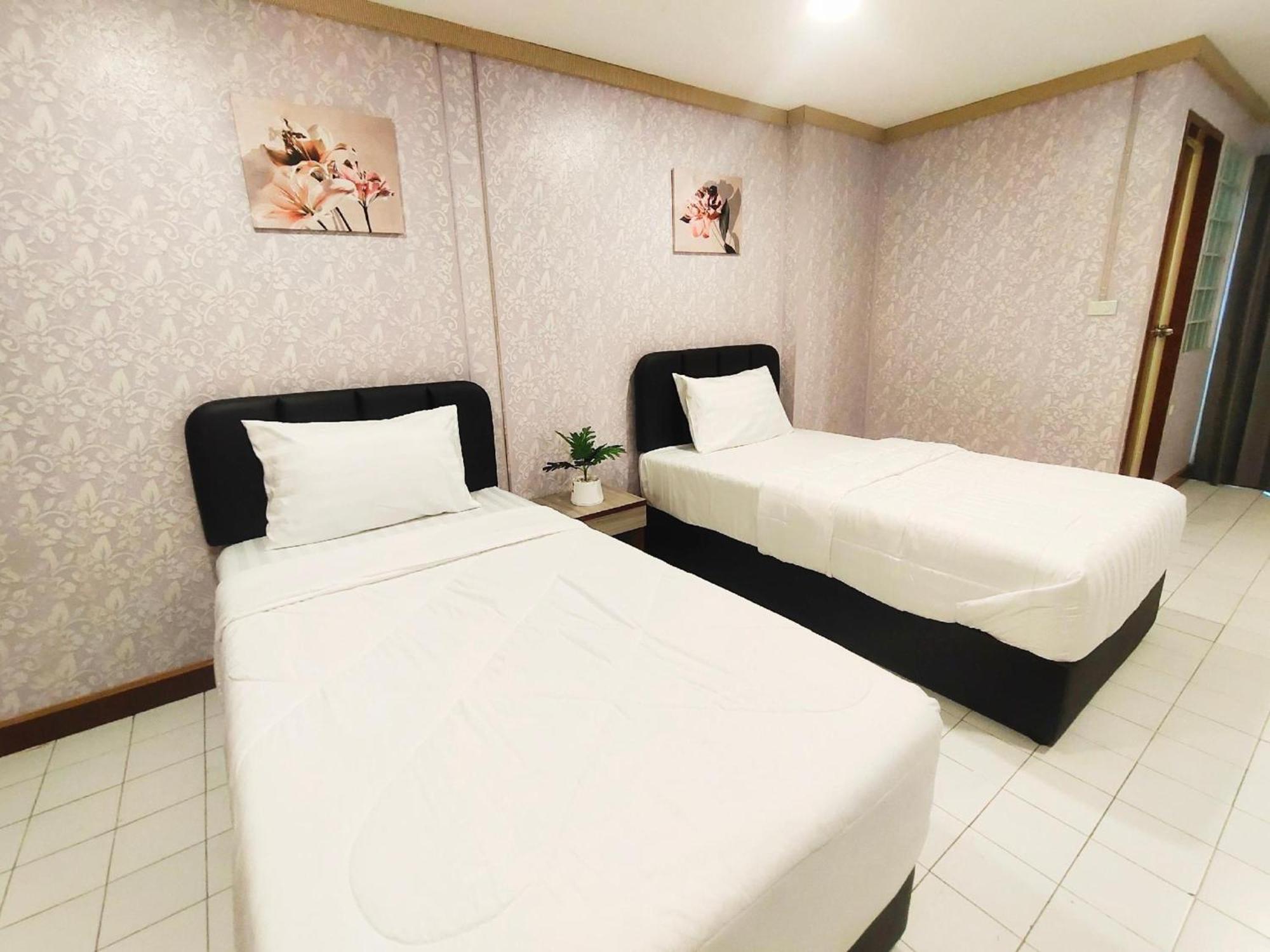 Oyo 75446 Travis Inthamara 49 Hotel Bangkok Luaran gambar