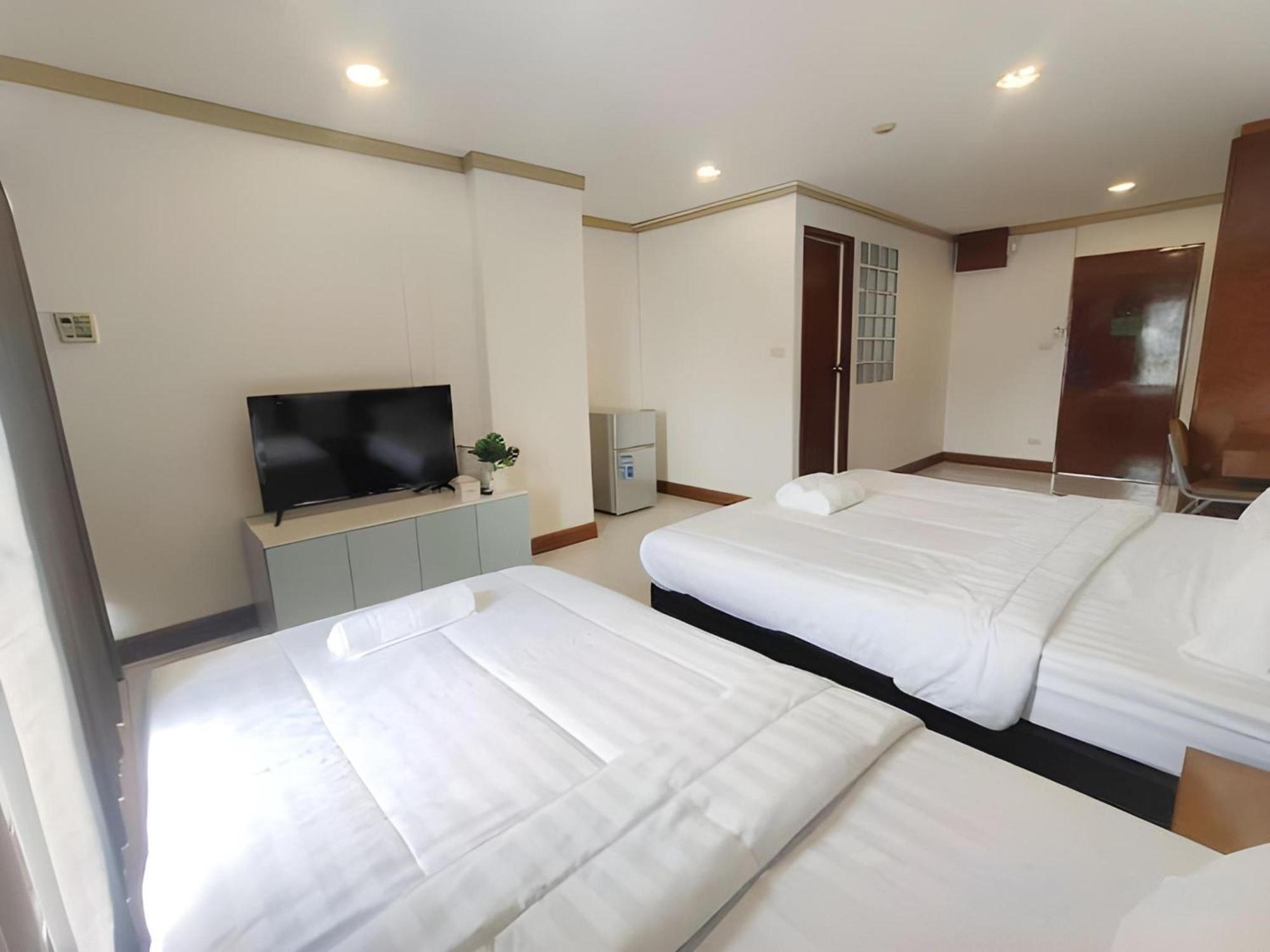 Oyo 75446 Travis Inthamara 49 Hotel Bangkok Luaran gambar