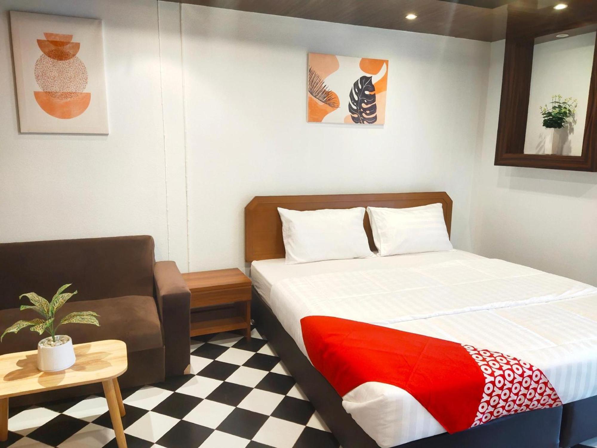 Oyo 75446 Travis Inthamara 49 Hotel Bangkok Luaran gambar